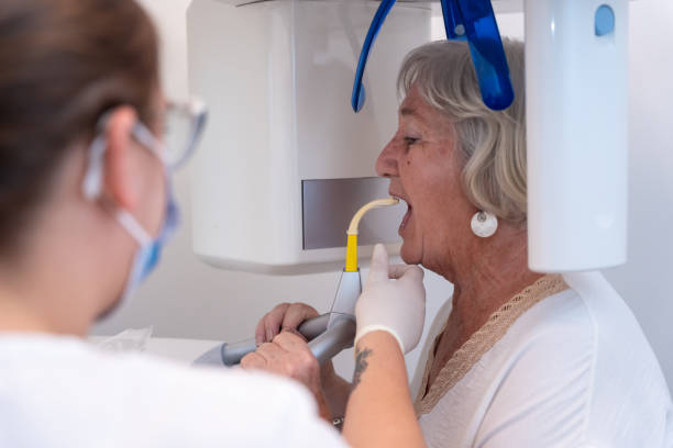 Best Cracked Tooth Emergency Dentist  in North Lindenhurst, NY